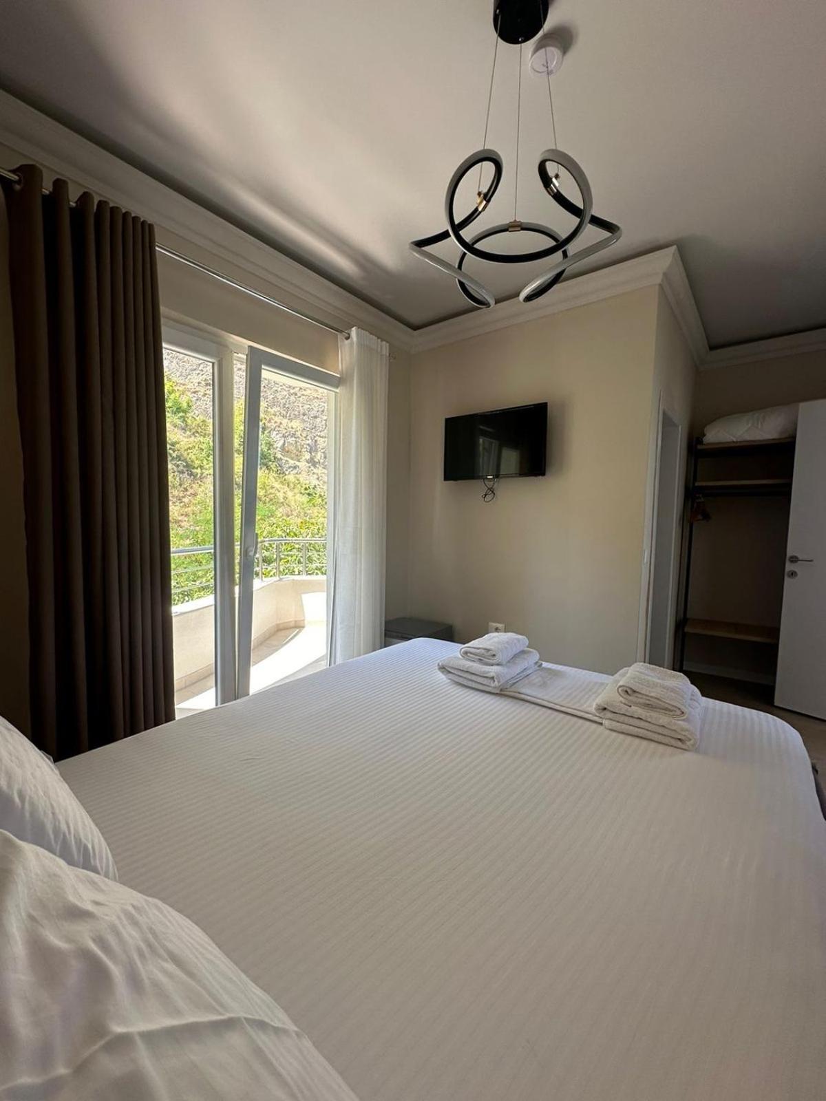 Hotel Demoli 포그라데츠 외부 사진