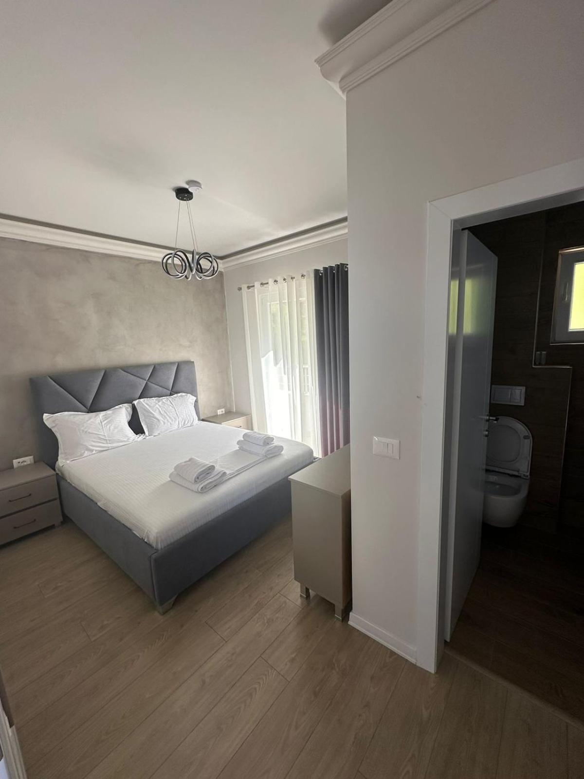 Hotel Demoli 포그라데츠 외부 사진