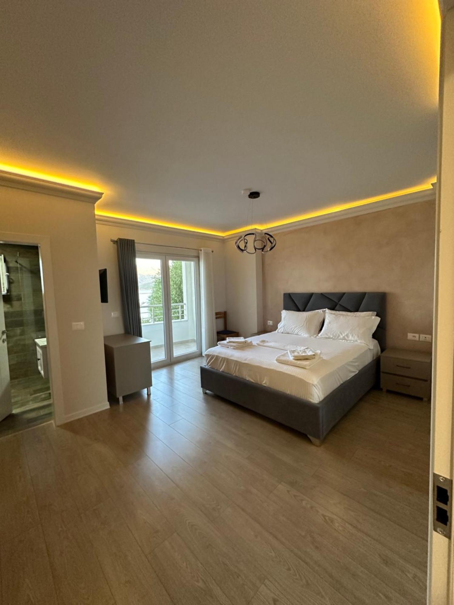 Hotel Demoli 포그라데츠 외부 사진